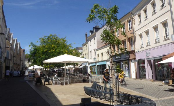 Du beau ou du moche (2) : la place du Cygne "cagnardisée"