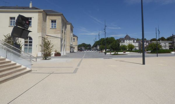 Du beau ou du moche (12) : la gare de Chartres est devenue un poumon vert