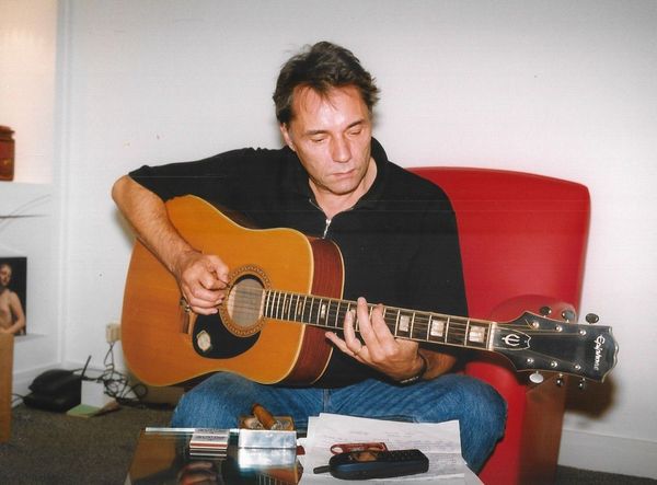 Tard dans la nuit : Yves Simon